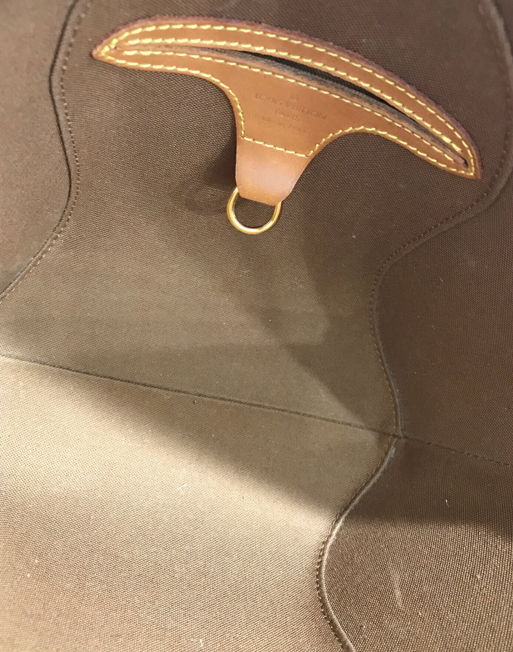 Louis Vuitton Ellipse PM Monogram, vendu avec son cadenas.