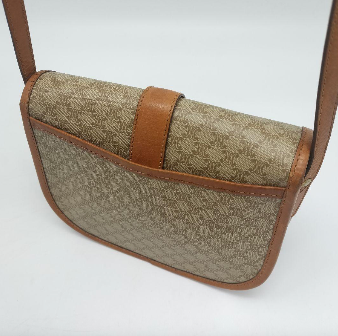 Sac bandoulière Céline Macadam en PVC et cuir beige / marron