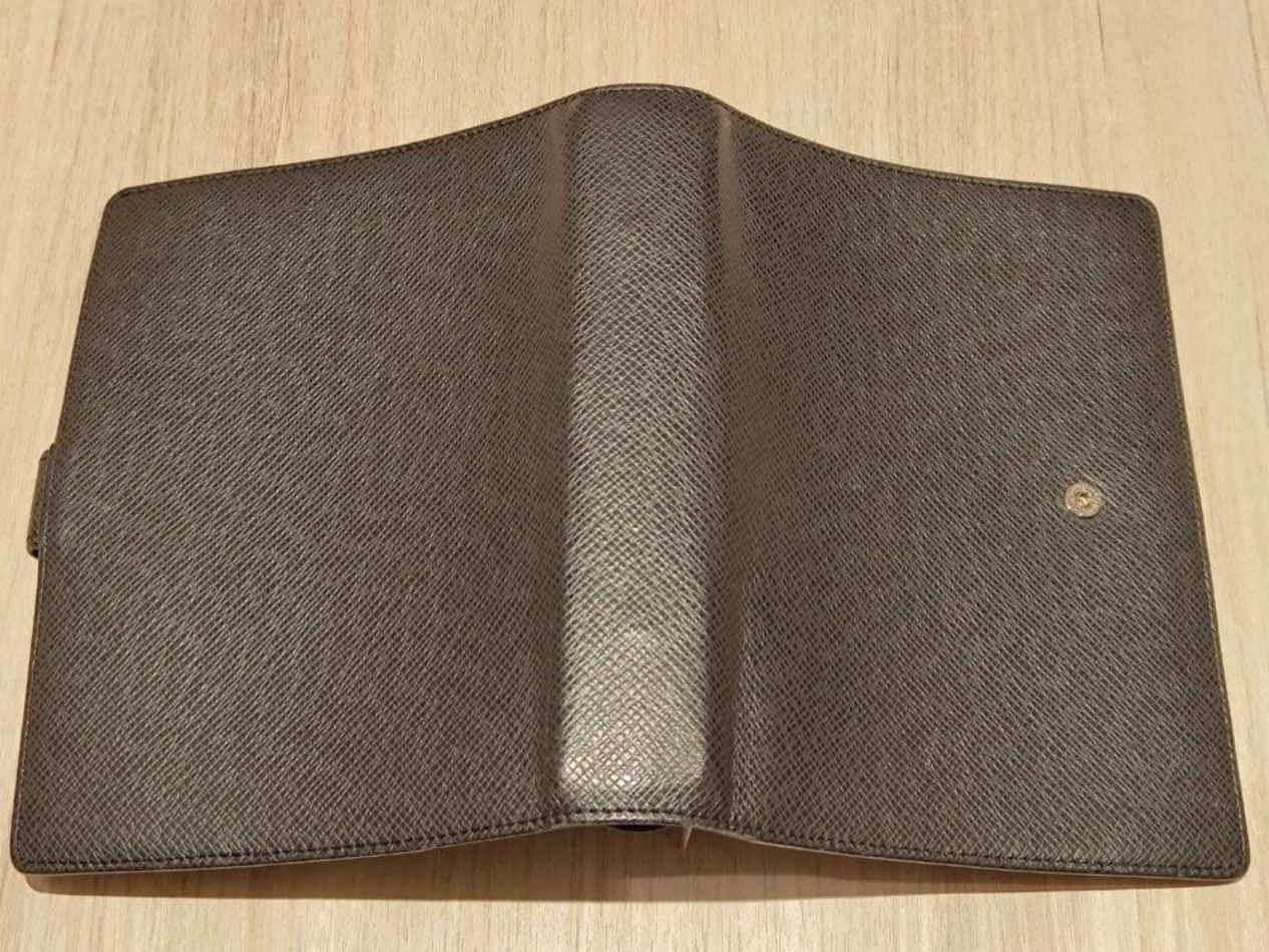 Louis Vuitton Agenda MM Taïga Ardoise noir