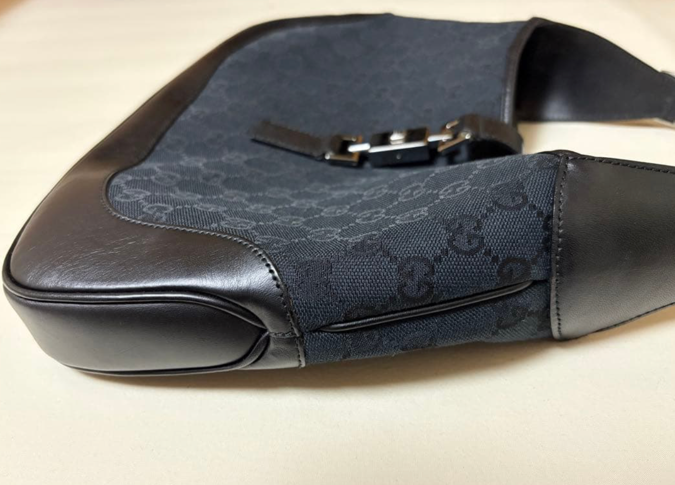 Gucci Jackie en toile GG noire