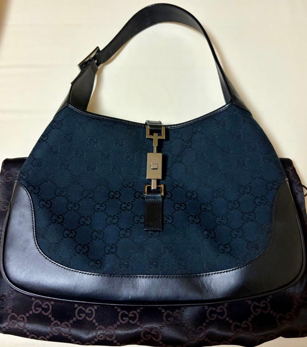 Gucci Jackie en toile GG noire