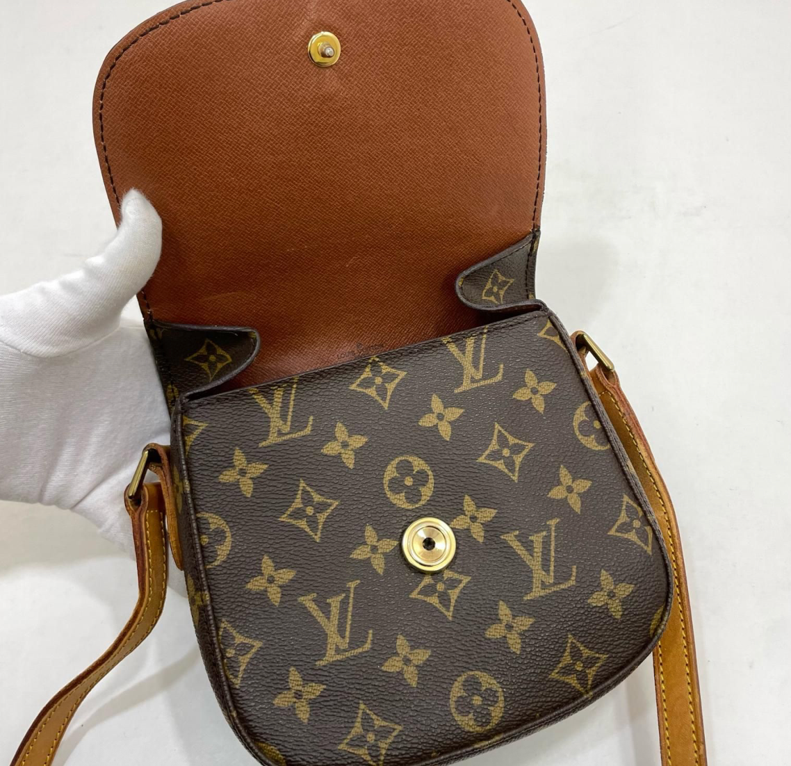 Louis Vuitton Saint-Cloud MM Monogram