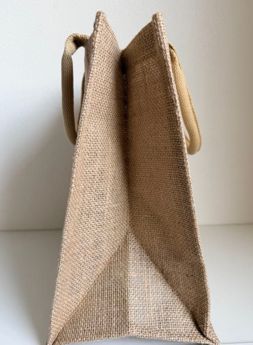 Sac tote CHANEL en lin et jute (novelty)