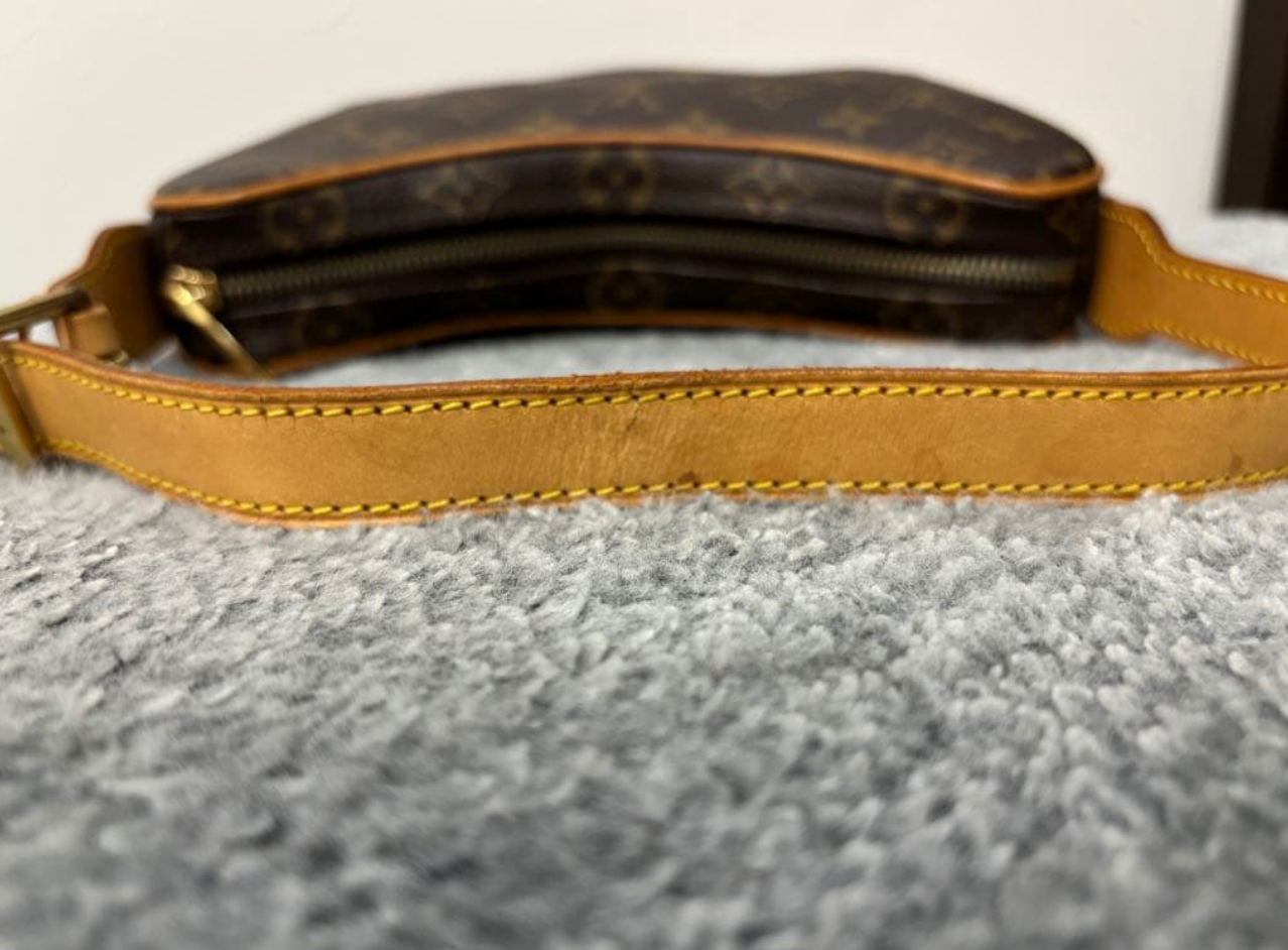 Sac Louis Vuitton Pochette Croissant PM