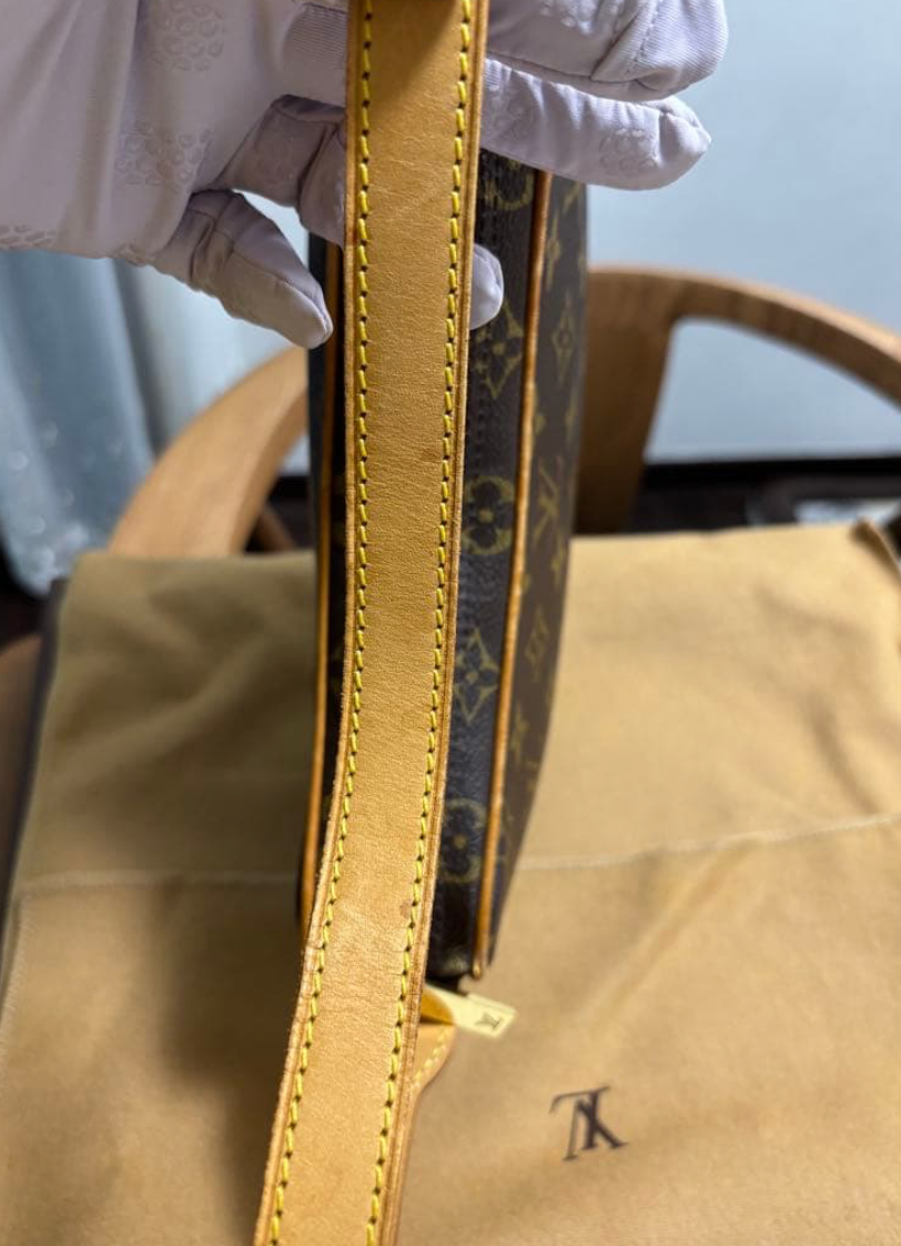 Sac Louis Vuitton Pochette Croissant PM