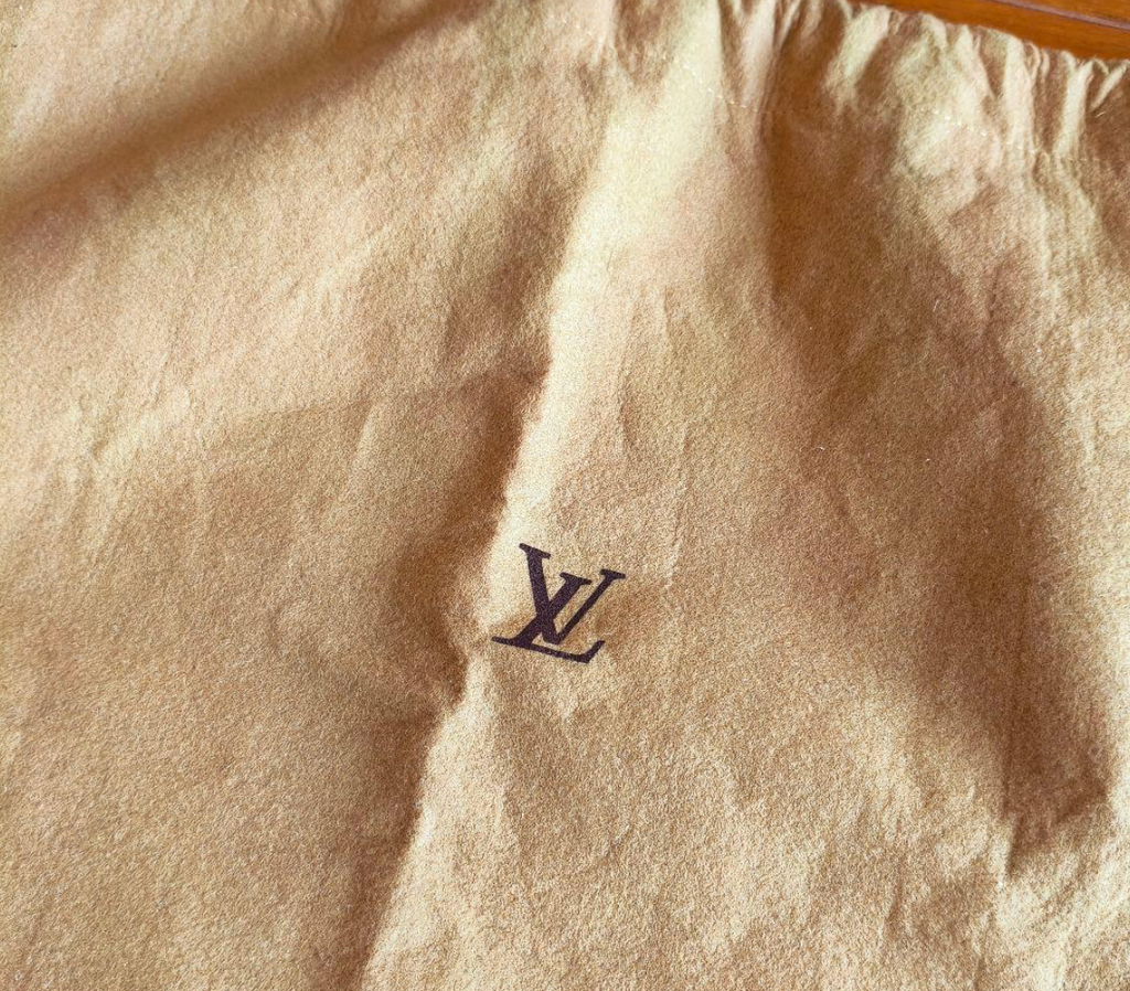 Louis Vuitton Dust Bag XL – Housse de protection sac luxe 64 x 40 cm – Très bon état