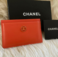 Chanel Card Holder Coco Button Orange – Porte-cartes en cuir
