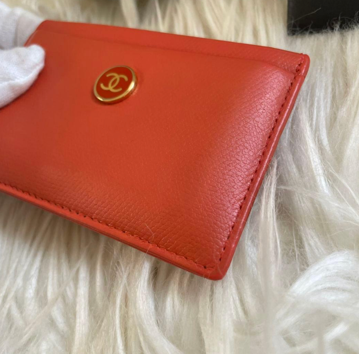 Chanel Card Holder Coco Button Orange – Porte-cartes en cuir