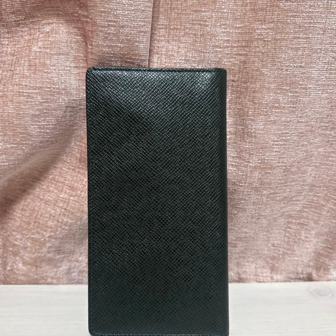 Portefeuille Louis Vuitton Vert – Cuir Taiga
