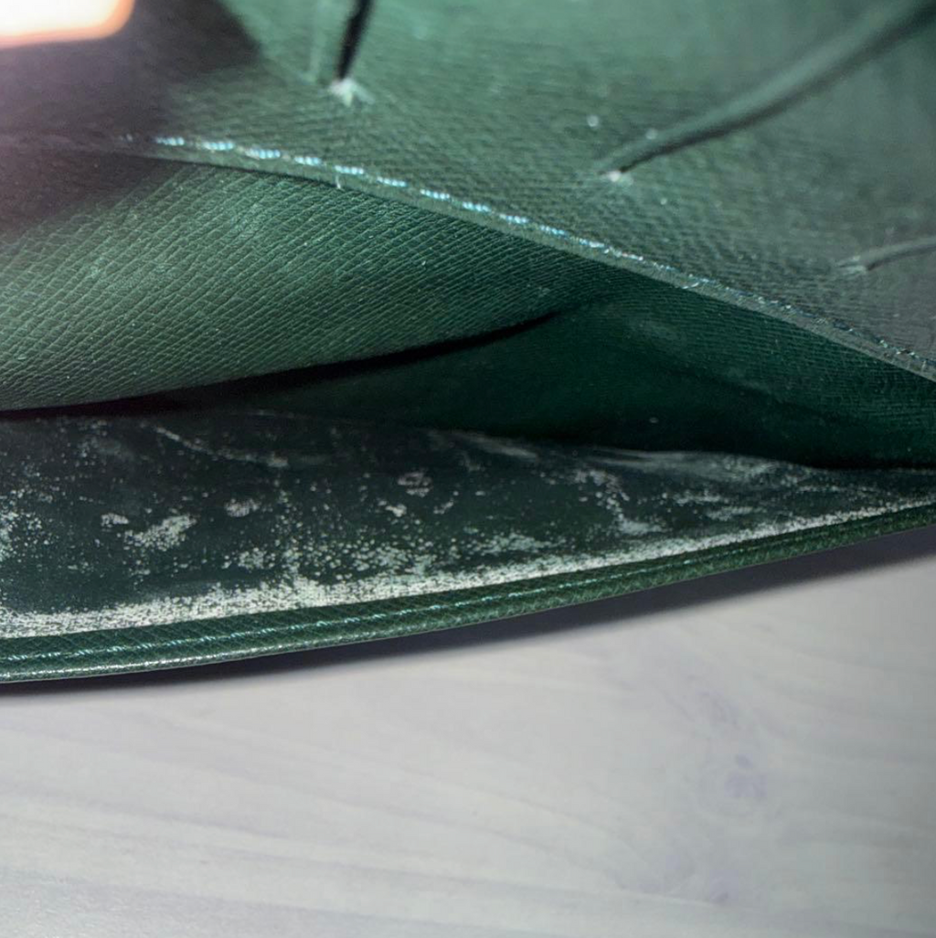 Portefeuille Louis Vuitton Vert – Cuir Taiga