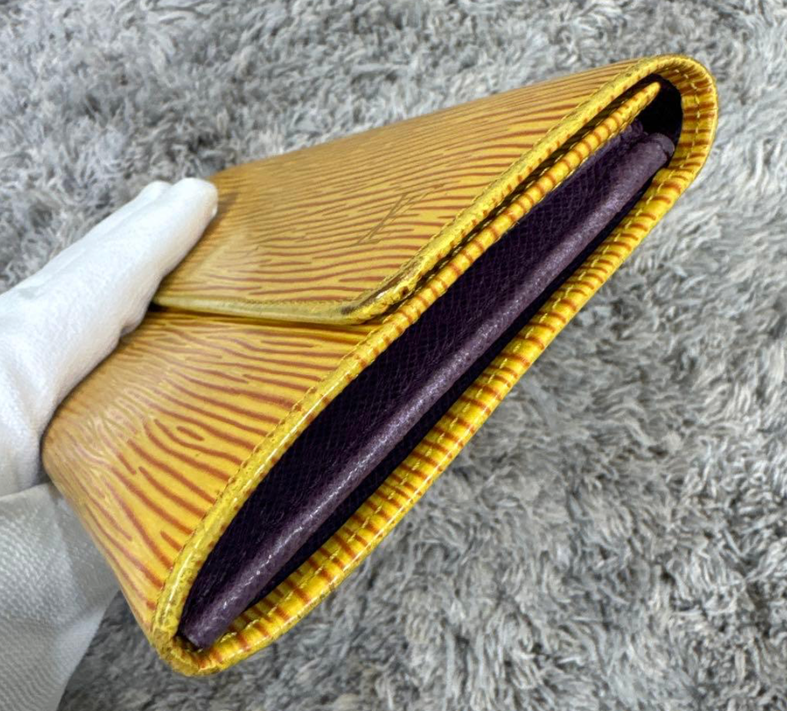 Portefeuille Louis Vuitton Épi Jaune Pochette Porte-Monnaie Crédit