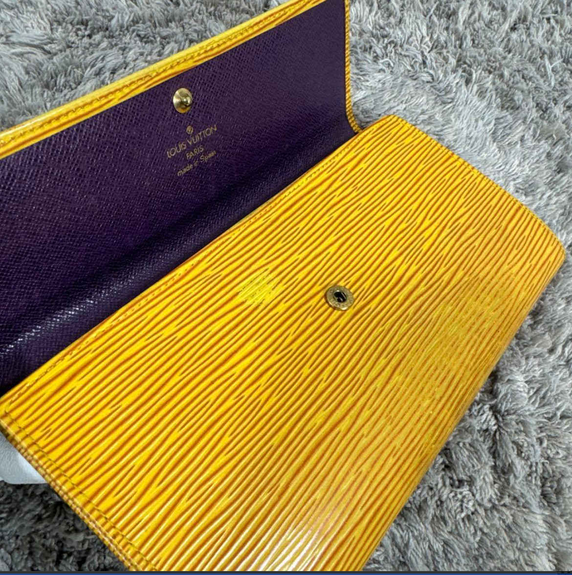 Portefeuille Louis Vuitton Épi Jaune Pochette Porte-Monnaie Crédit