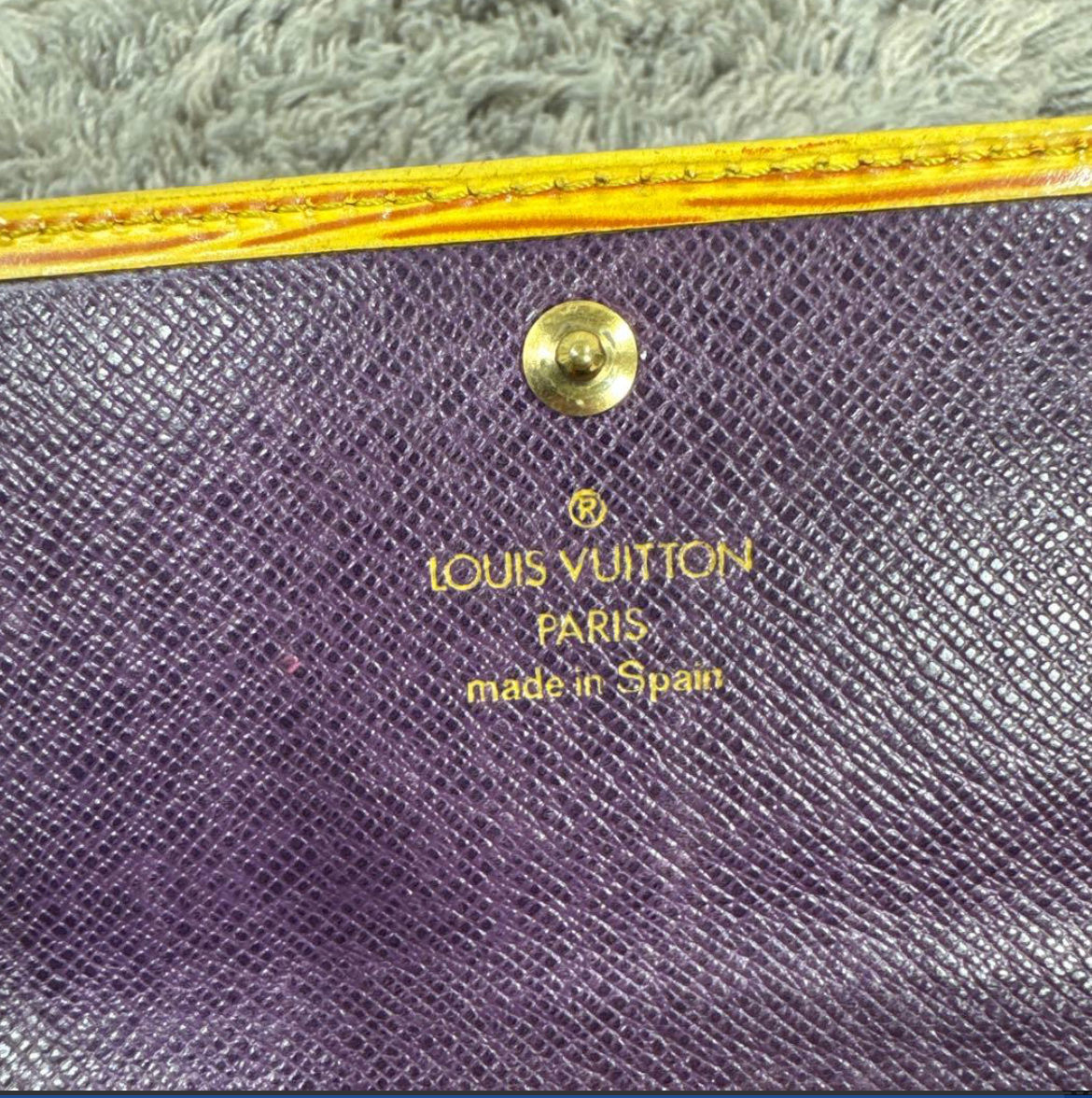 Portefeuille Louis Vuitton Épi Jaune Pochette Porte-Monnaie Crédit