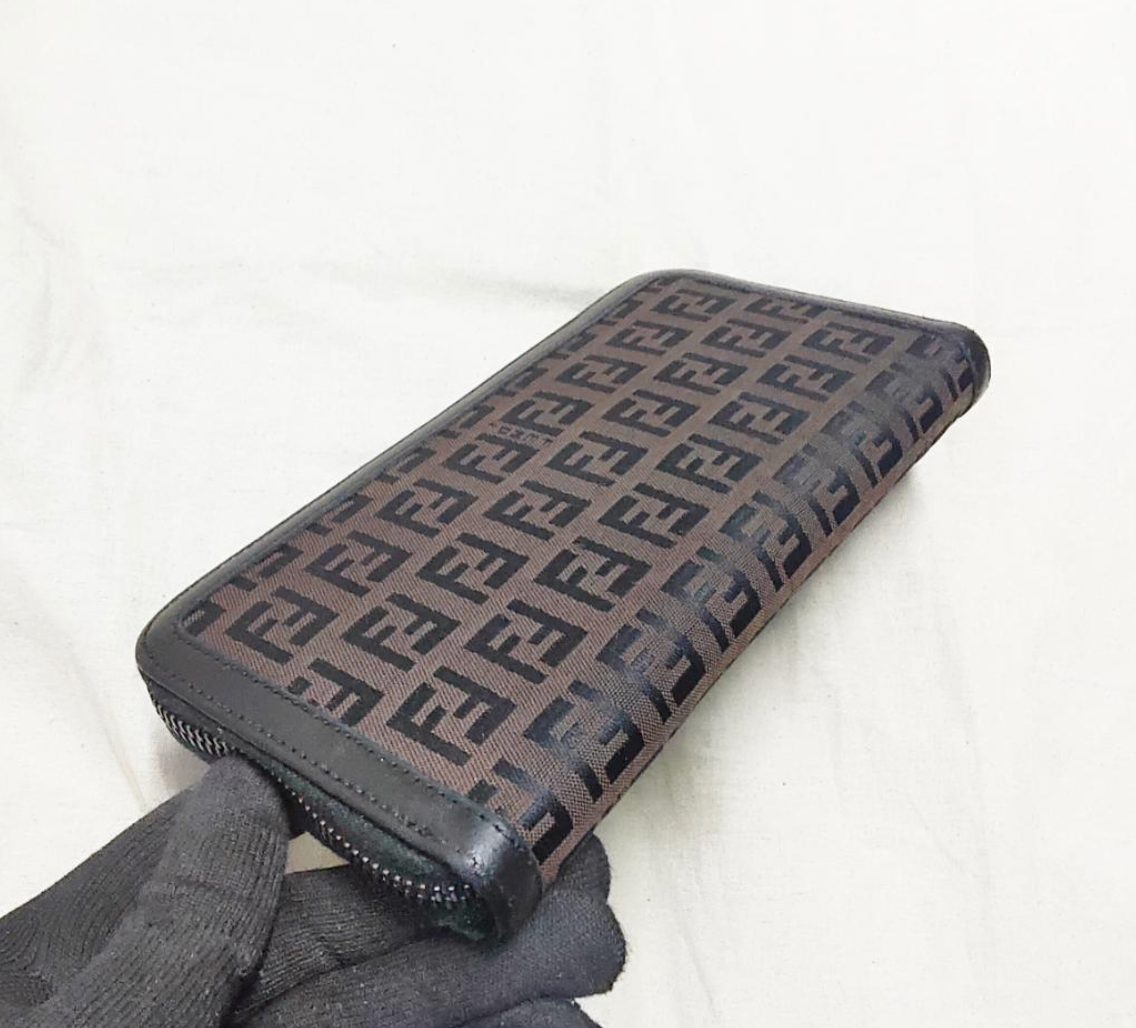 FENDI – Portefeuille Long Zippé FF (Zucca) Vintage
