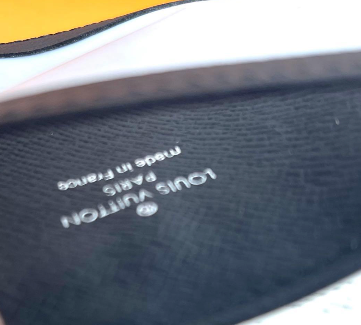 LOUIS VUITTON – Portefeuille Modulable Damier Graphite (Carte)