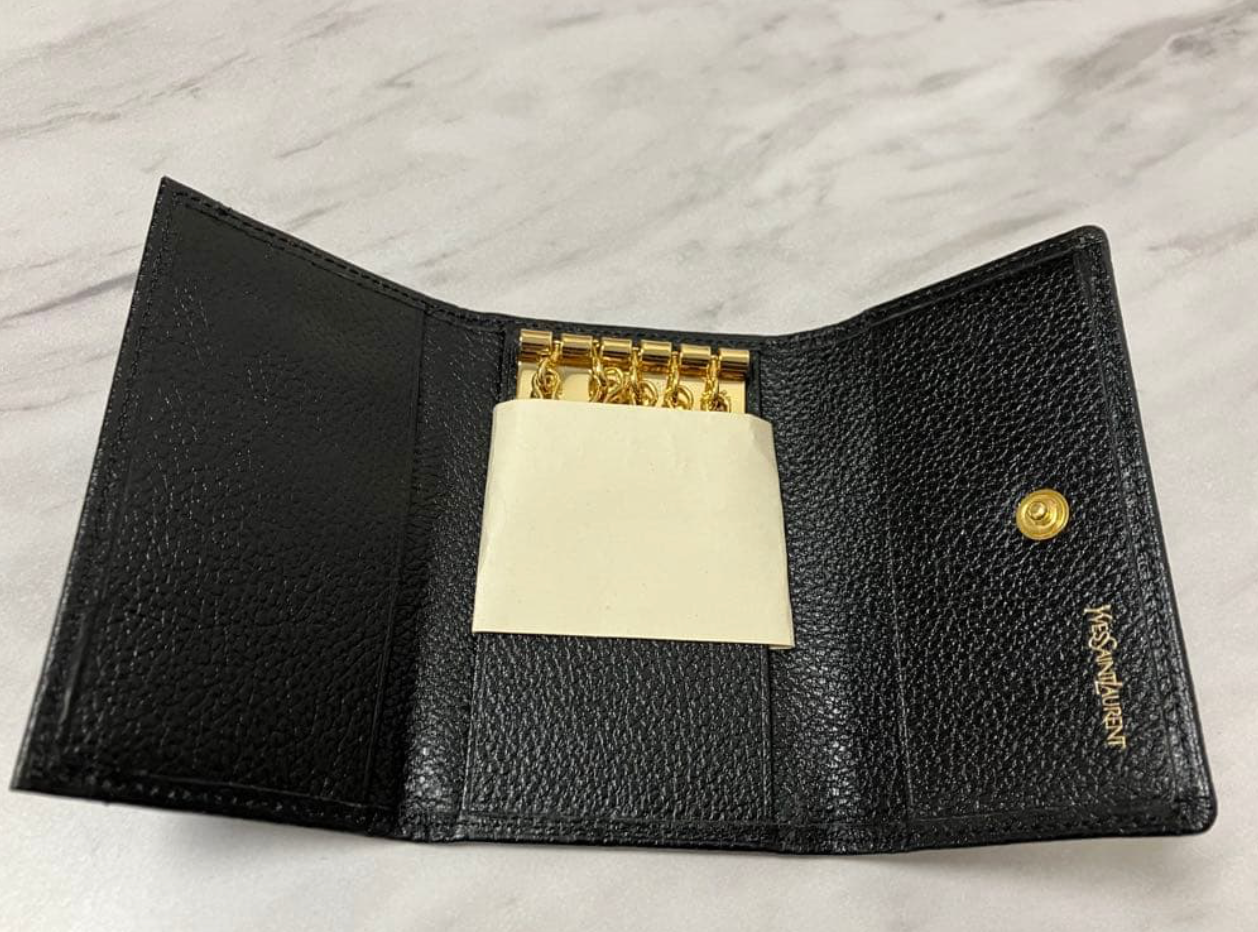 YVES SAINT LAURENT – Porte-clés 5 Anneaux (Noir)