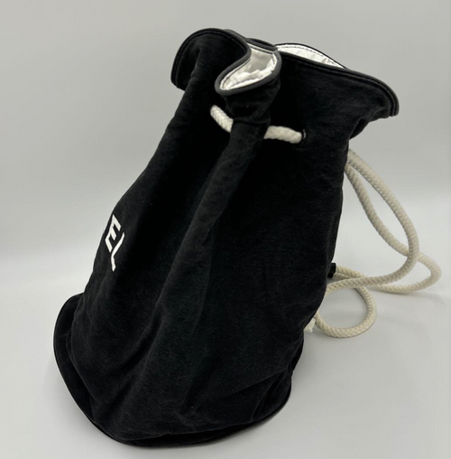 CHANEL – Sac Piscine Drawstring Canvas Noir