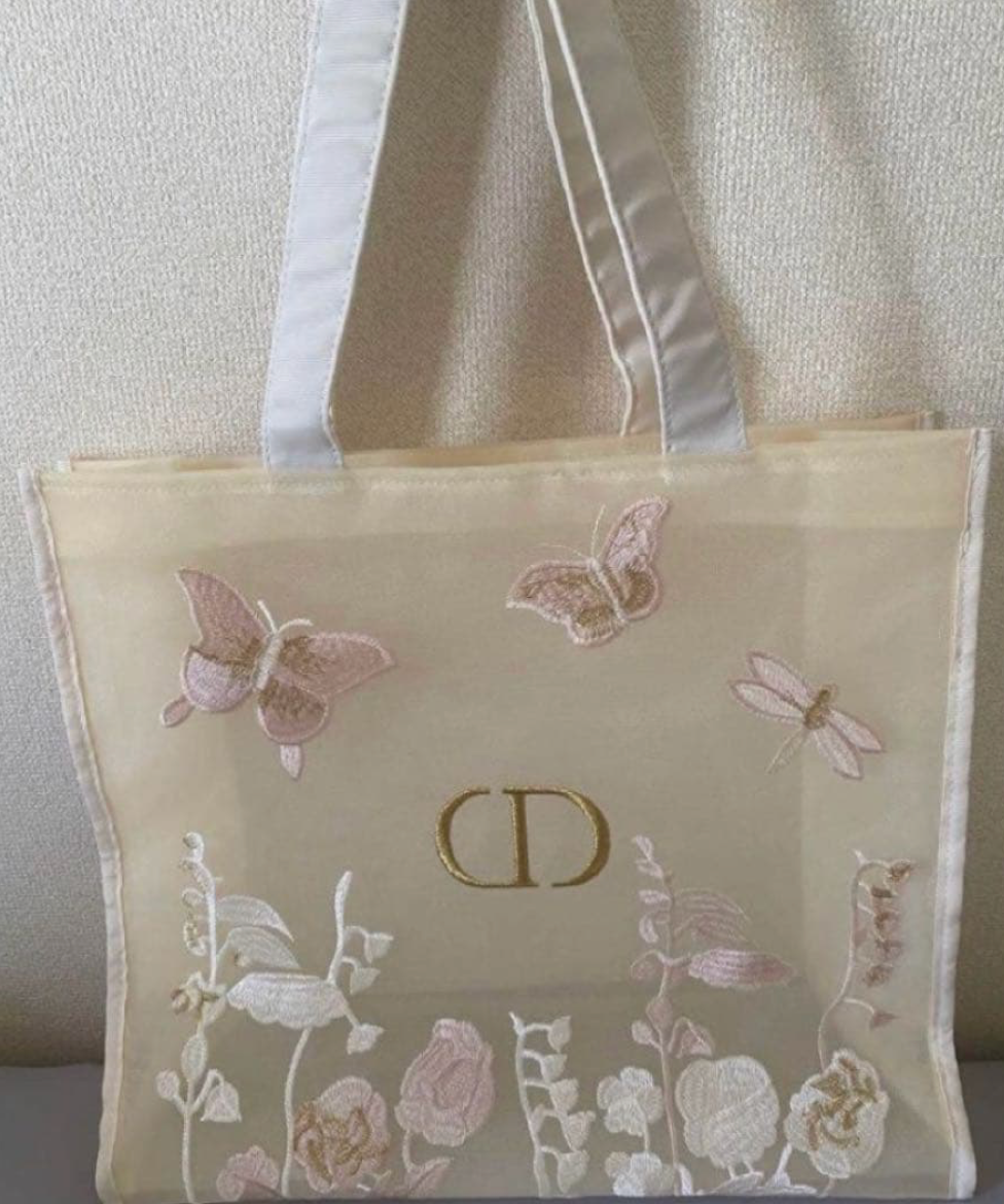 DIOR – Tote Bag Édition Mother’s Day (Ivory &amp; Gold)