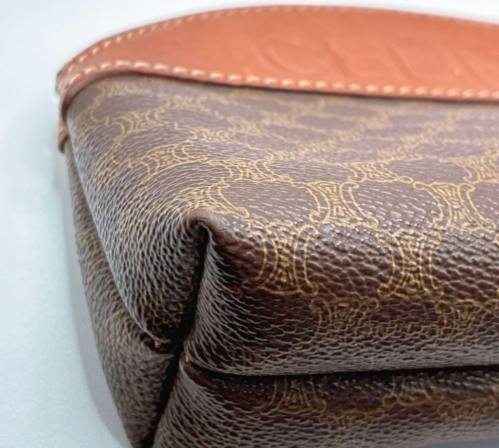CELINE – Pochette Macadam Vintage (Brown)