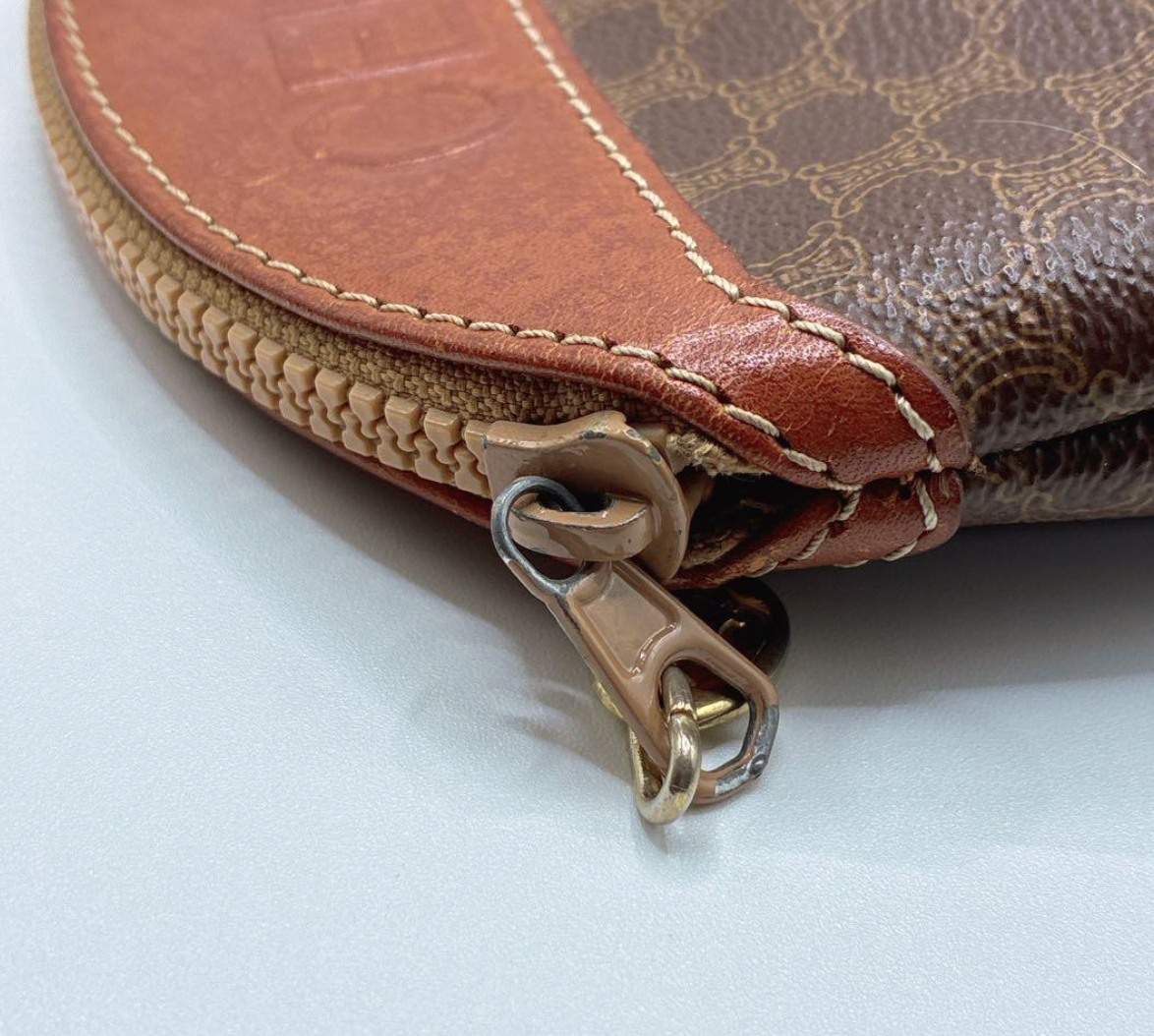 CELINE – Pochette Macadam Vintage (Brown)