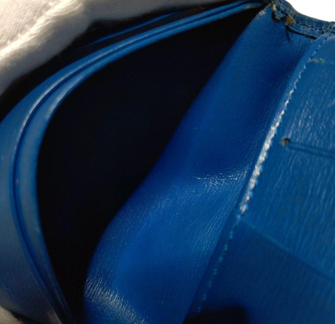 Louis Vuitton Porte-cartes Épi Bleu – Cuir – Format Compact