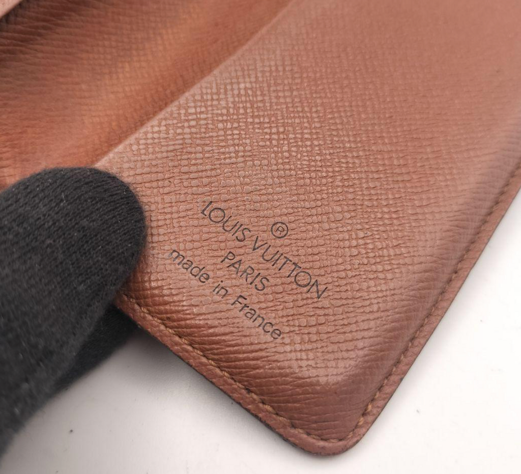 Louis Vuitton Porte-cartes Monogram Marron – Cuir – Format Compact