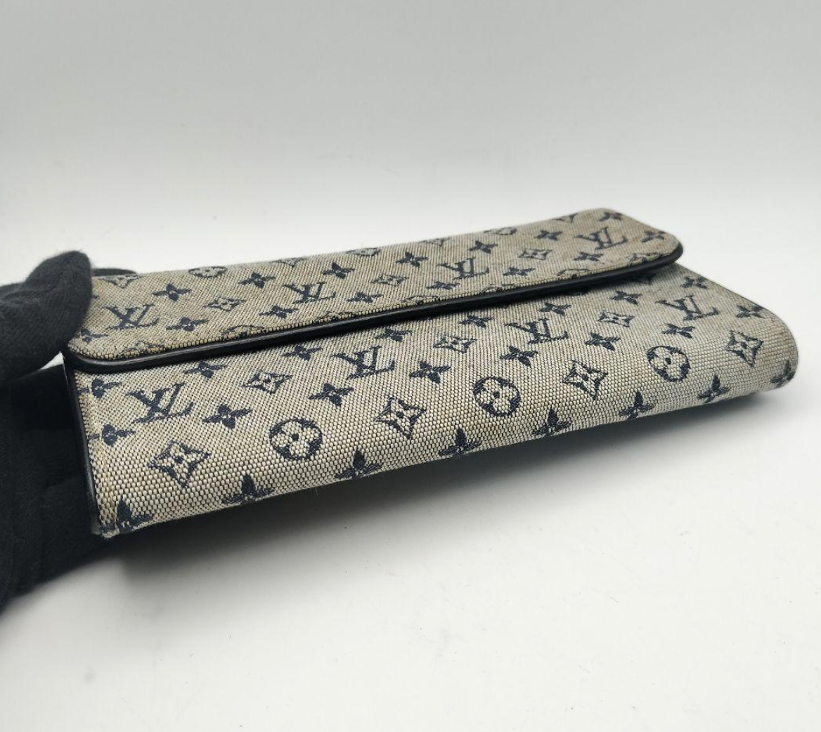 Louis Vuitton Portefeuille Long Bleu Marine – Cuir – Format Classique