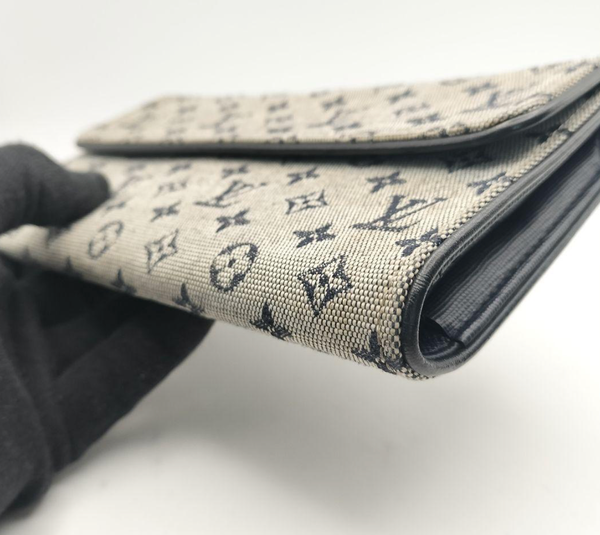 Louis Vuitton Portefeuille Long Bleu Marine – Cuir – Format Classique
