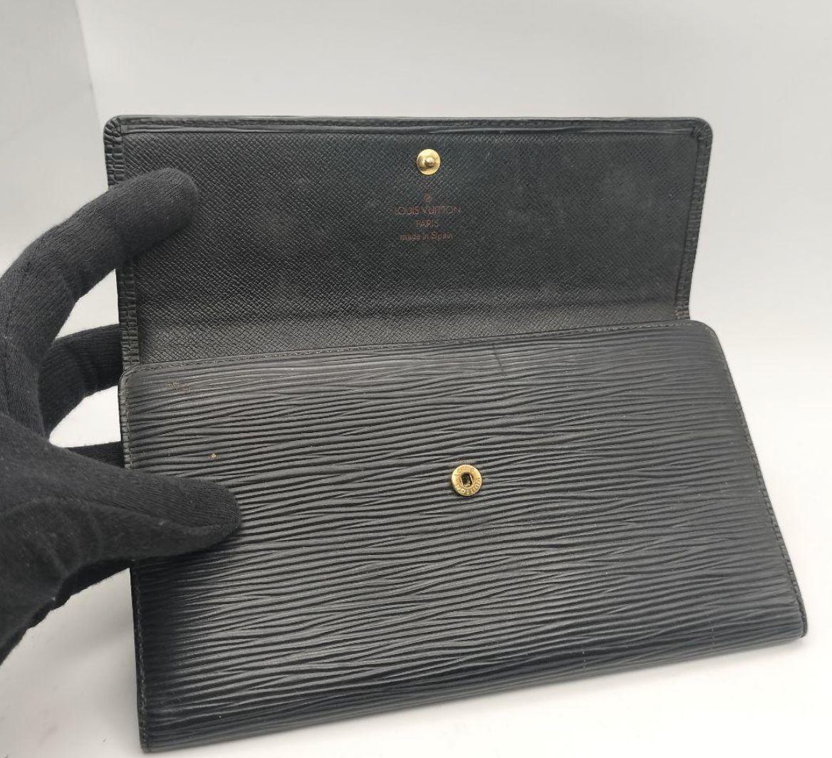 Louis Vuitton Portefeuille Long Noir – Cuir Epi– Format Classique – Bon État
