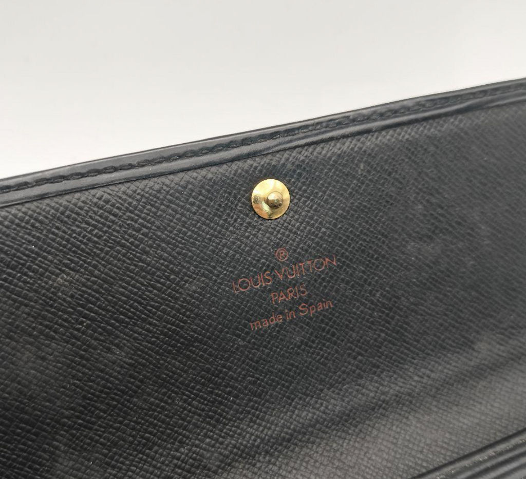 Louis Vuitton Portefeuille Long Noir – Cuir Epi– Format Classique – Bon État
