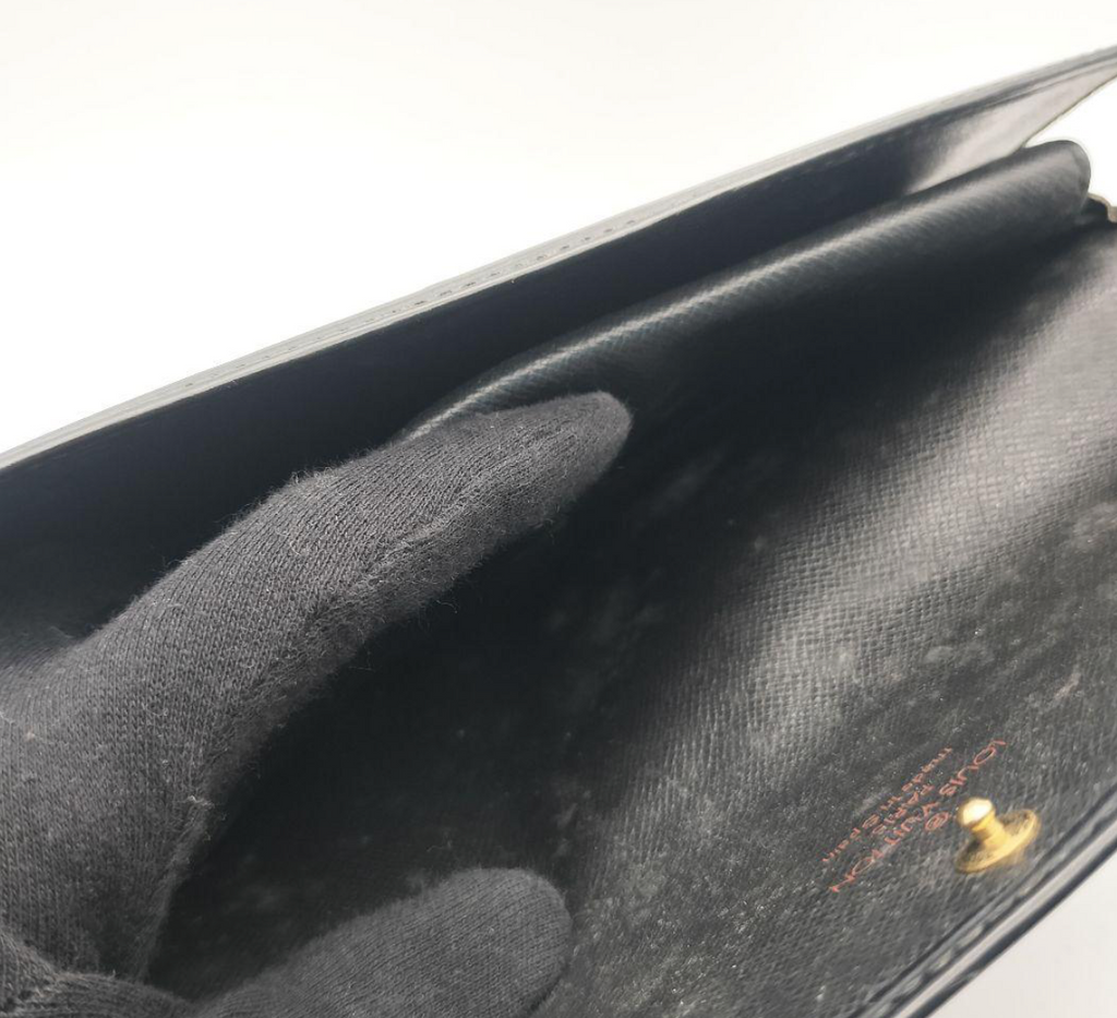 Louis Vuitton Portefeuille Long Noir – Cuir Epi– Format Classique – Bon État