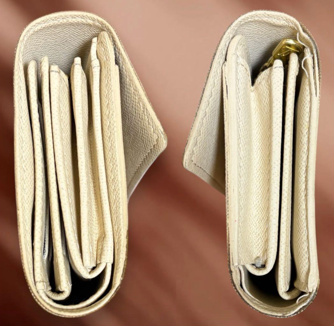 Louis Vuitton Porte-cartes Cuir – Format Compact – Bon État