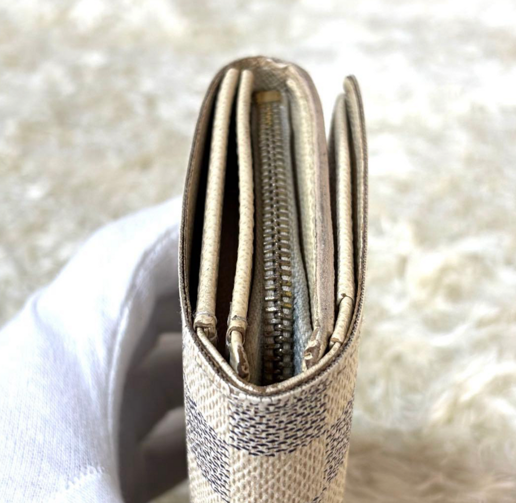 Louis Vuitton Portefeuille Trésor Damier Azur N61744 – Blanc – Compact – Bon État
