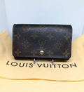 Louis Vuitton Portefeuille Trésor Monogram M61730 – Marron – Avec Dustbag – Bon État