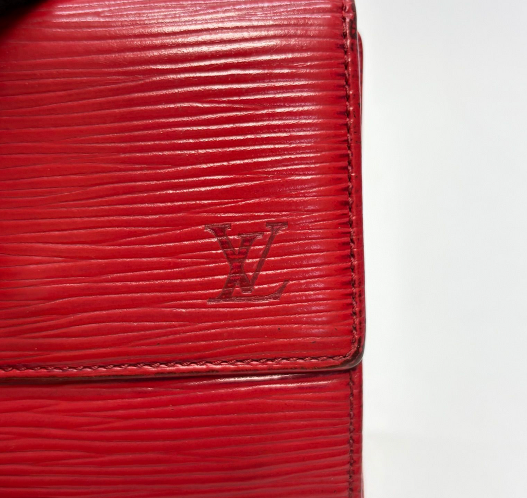 Louis Vuitton Portefeuille Compact – Rouge – Format Court – Bon État