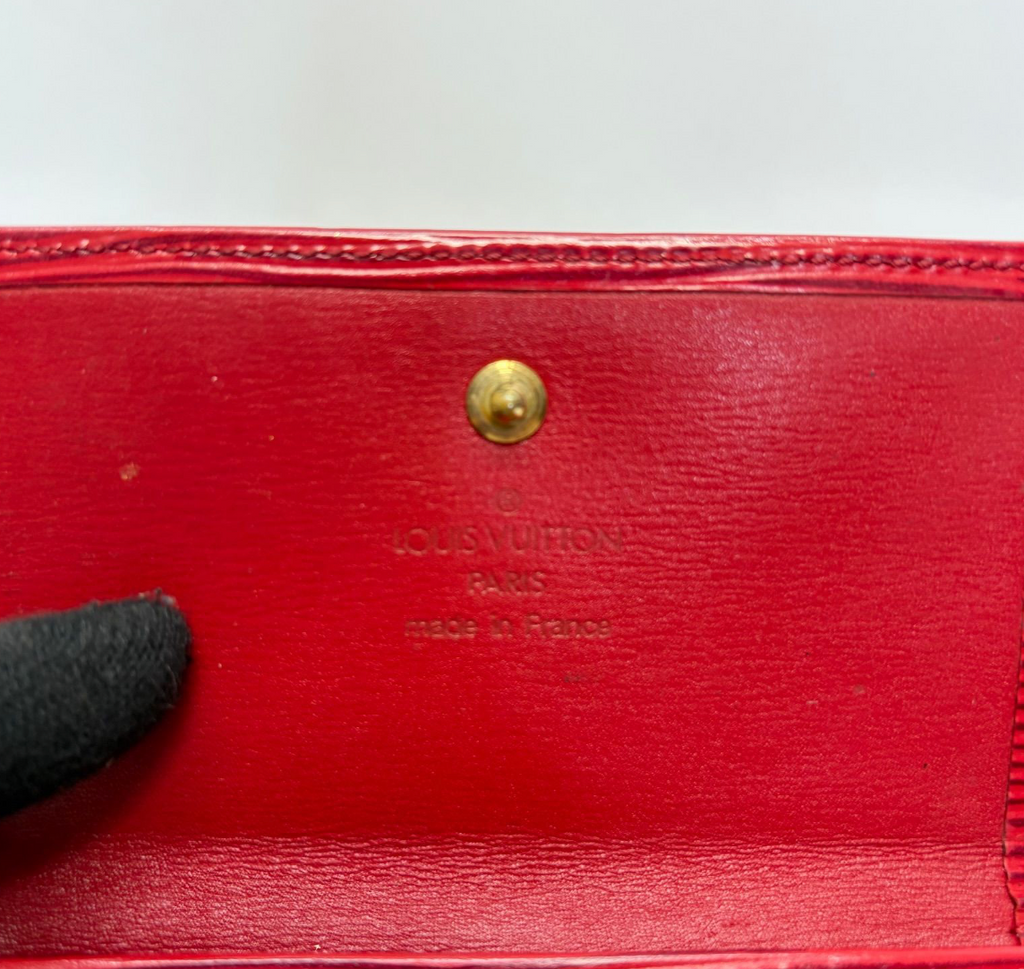 Louis Vuitton Portefeuille Compact – Rouge – Format Court – Bon État