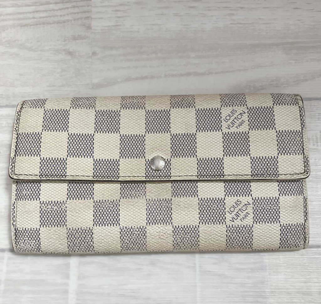 Louis Vuitton Portefeuille Sarah Damier Azur – Blanc – Portefeuille Long – Bon État