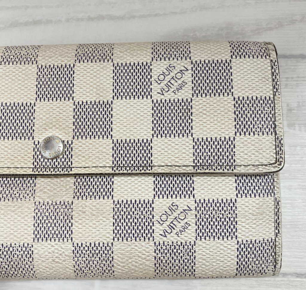 Louis Vuitton Portefeuille Sarah Damier Azur – Blanc – Portefeuille Long – Bon État