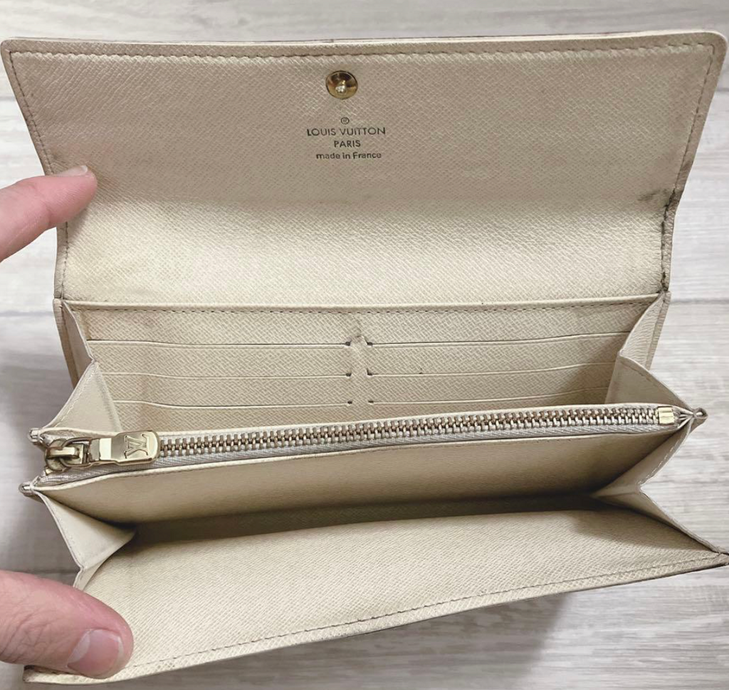 Louis Vuitton Portefeuille Sarah Damier Azur – Blanc – Portefeuille Long – Bon État