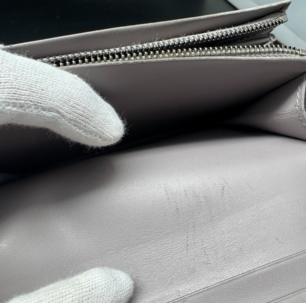 Louis Vuitton Portefeuille Épi – Compact – Cuir –