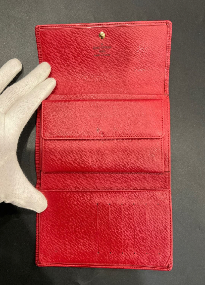 Louis Vuitton Portefeuille Épi – Format Compact – Cuir