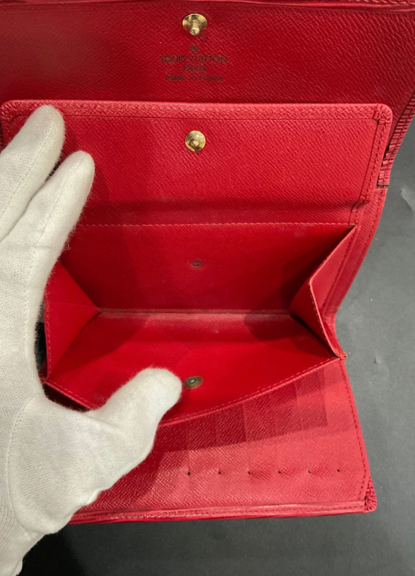 Louis Vuitton Portefeuille Épi – Format Compact – Cuir