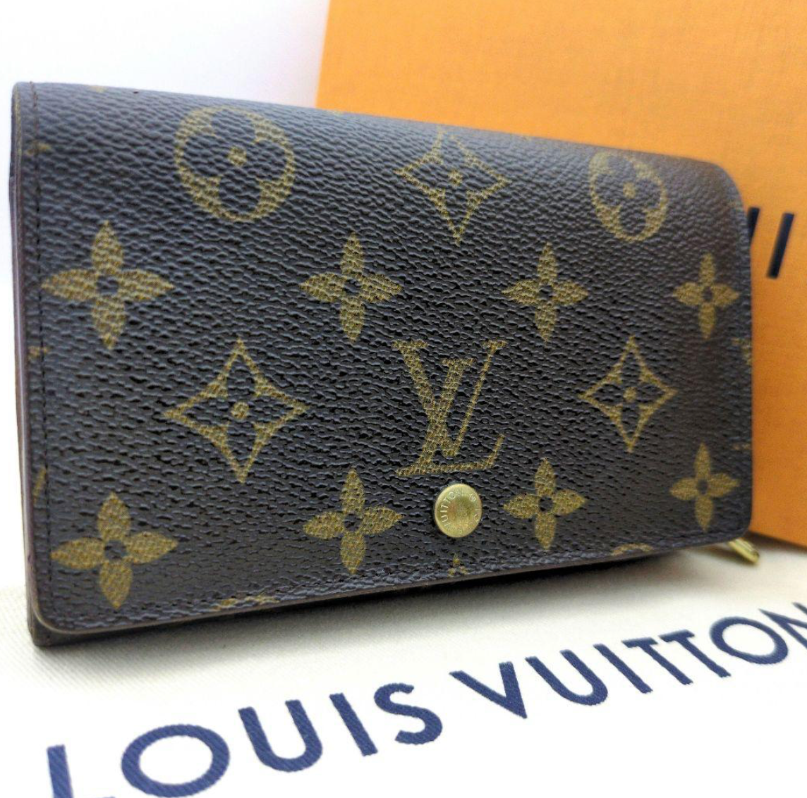 Louis Vuitton Portefeuille Trésor Monogram – Marron – Compact – Bon État