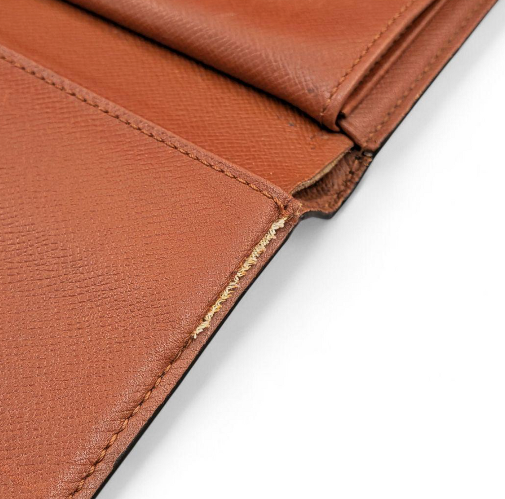 Louis Vuitton Portefeuille Trésor Étui Papier Monogram – Marron – 3 Volets