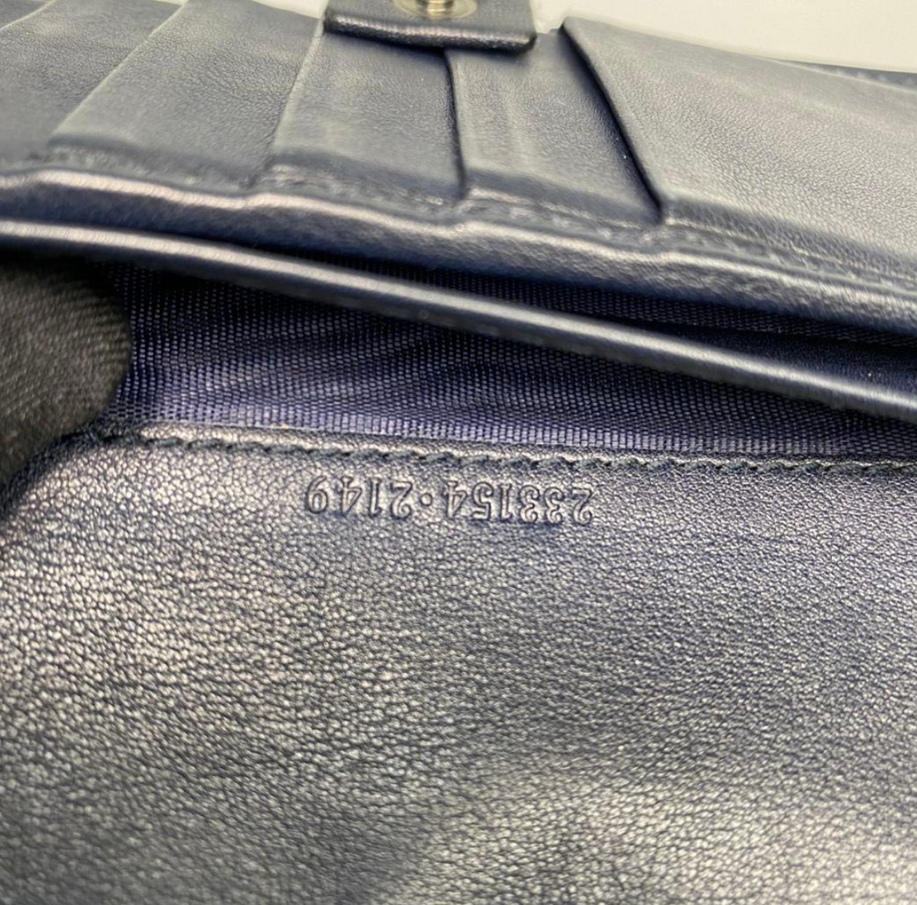 Gucci Portefeuille Long Guccissima Vintage – Cuir Marine – GG