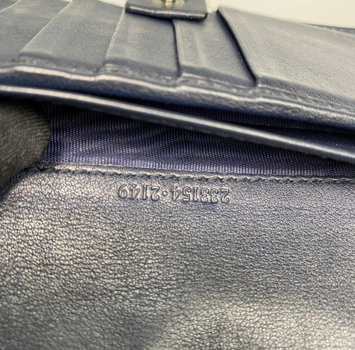 Gucci Portefeuille Long Guccissima Vintage – Cuir Marine – GG