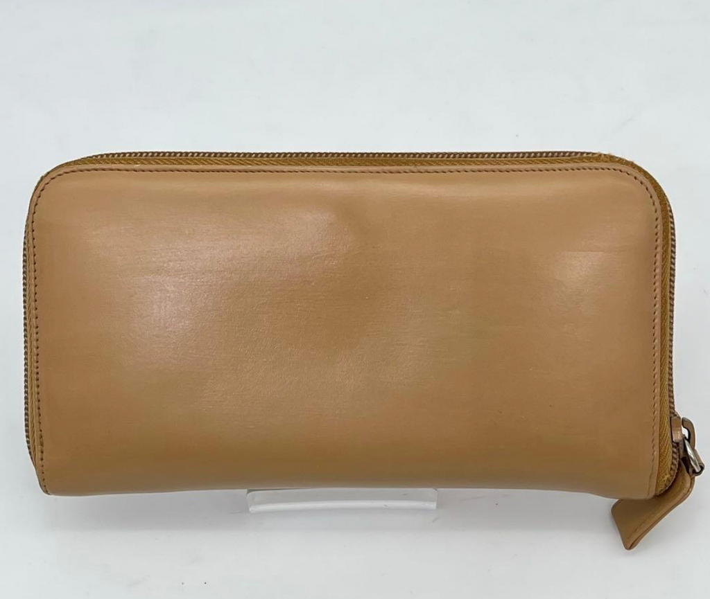 Prada Portefeuille Long Beige – Cuir – Zip – Triangle Logo – Avec Boîte & Carte