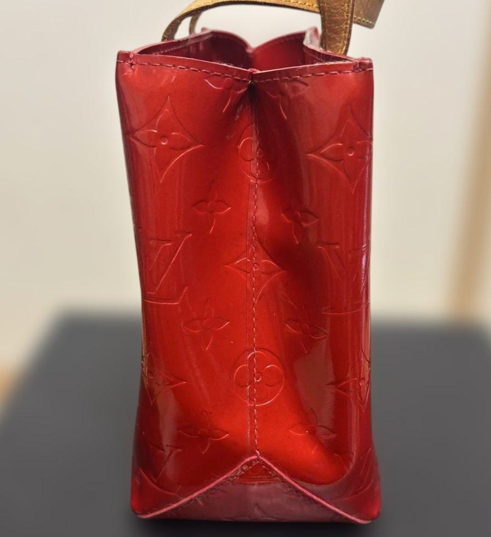 Louis Vuitton Vernis Reed PM – Sac à main – Cuir verni – Compact élégant