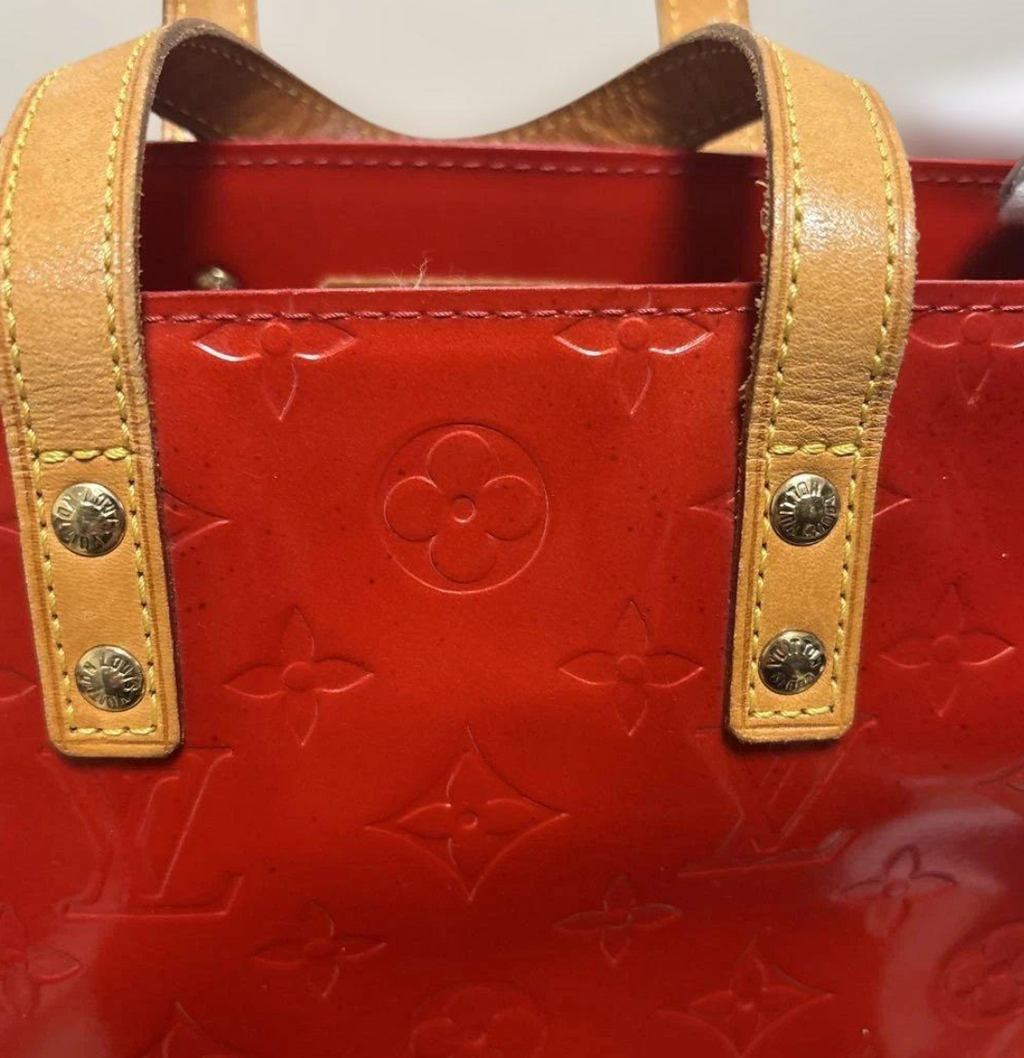 Louis Vuitton Vernis Reed PM – Sac à main – Cuir verni – Compact élégant