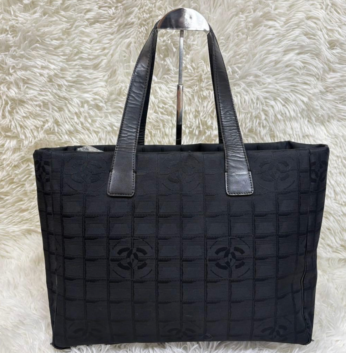 Cabas Chanel New Travel Line MM – Tote Bag Noir – A4 – Coco Mark